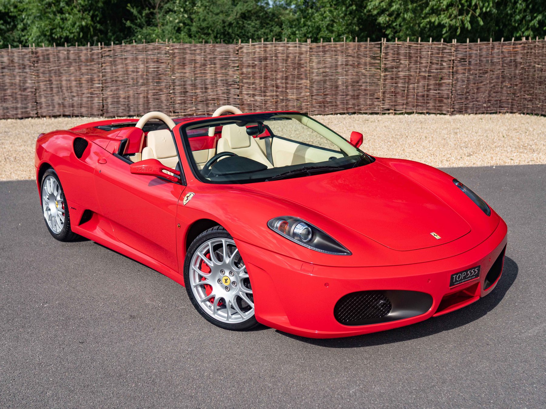 Front three-quarter exterior of the F430 Spider